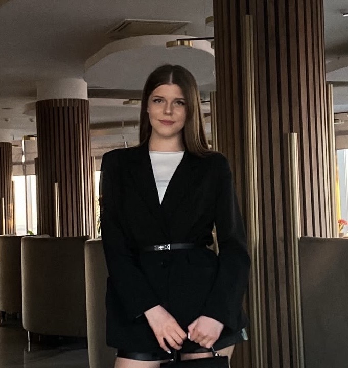 Ksyu, преподаватель русского языка